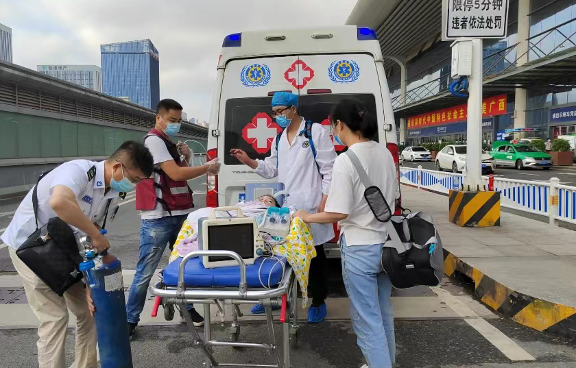 贵南县救护车出租公司